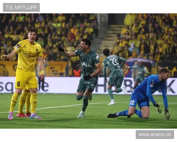 多特蒙德攻防转换混乱,问题根源在于防守组织而非进攻端 多特蒙德攻防转换混乱,问题根源在于防守组织而非进攻端