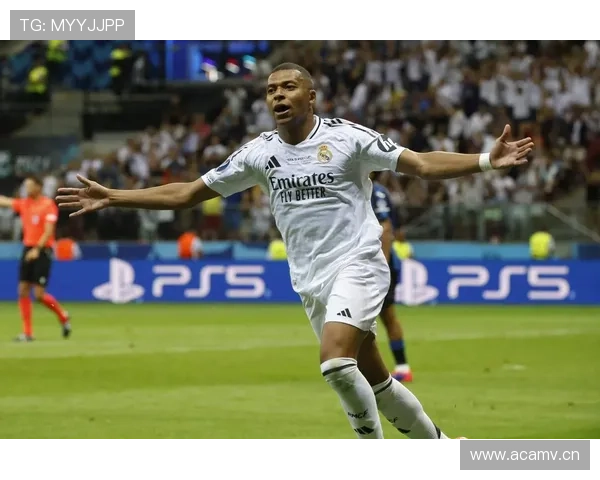 皇马战术僵化与更衣室裂痕显现,内忧外患对争冠形势形成制约 皇马战术僵化与更衣室裂痕显现,内忧外患对争冠形势形成制约