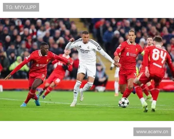 姆巴佩无球跑动能力分析：空间利用是否达到顶级