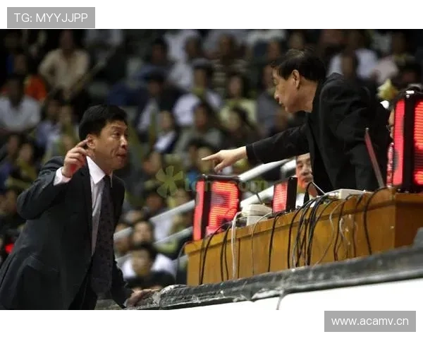 马尔蒂诺战术理念与执教影响力解析 马尔蒂诺战术理念与执教影响力解析