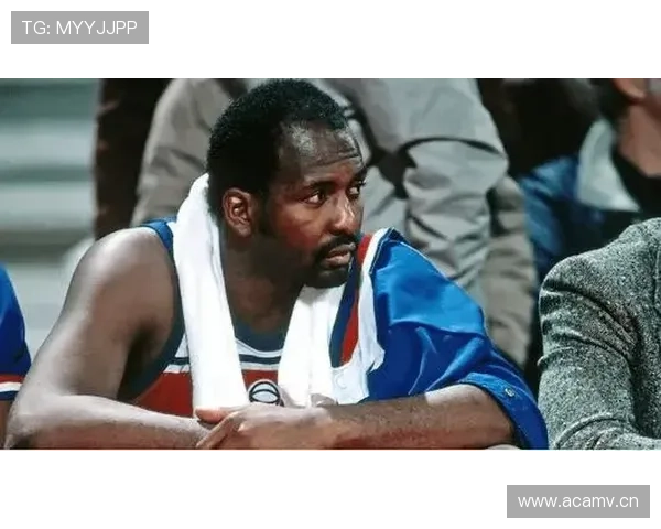 摩西·马龙无球内切主导禁区，改变70年代内线攻防格局